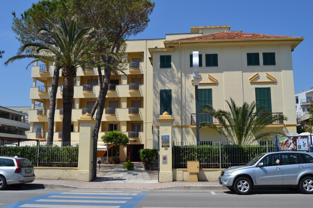 Hotel Quattropalme Tortoreto Exterior foto